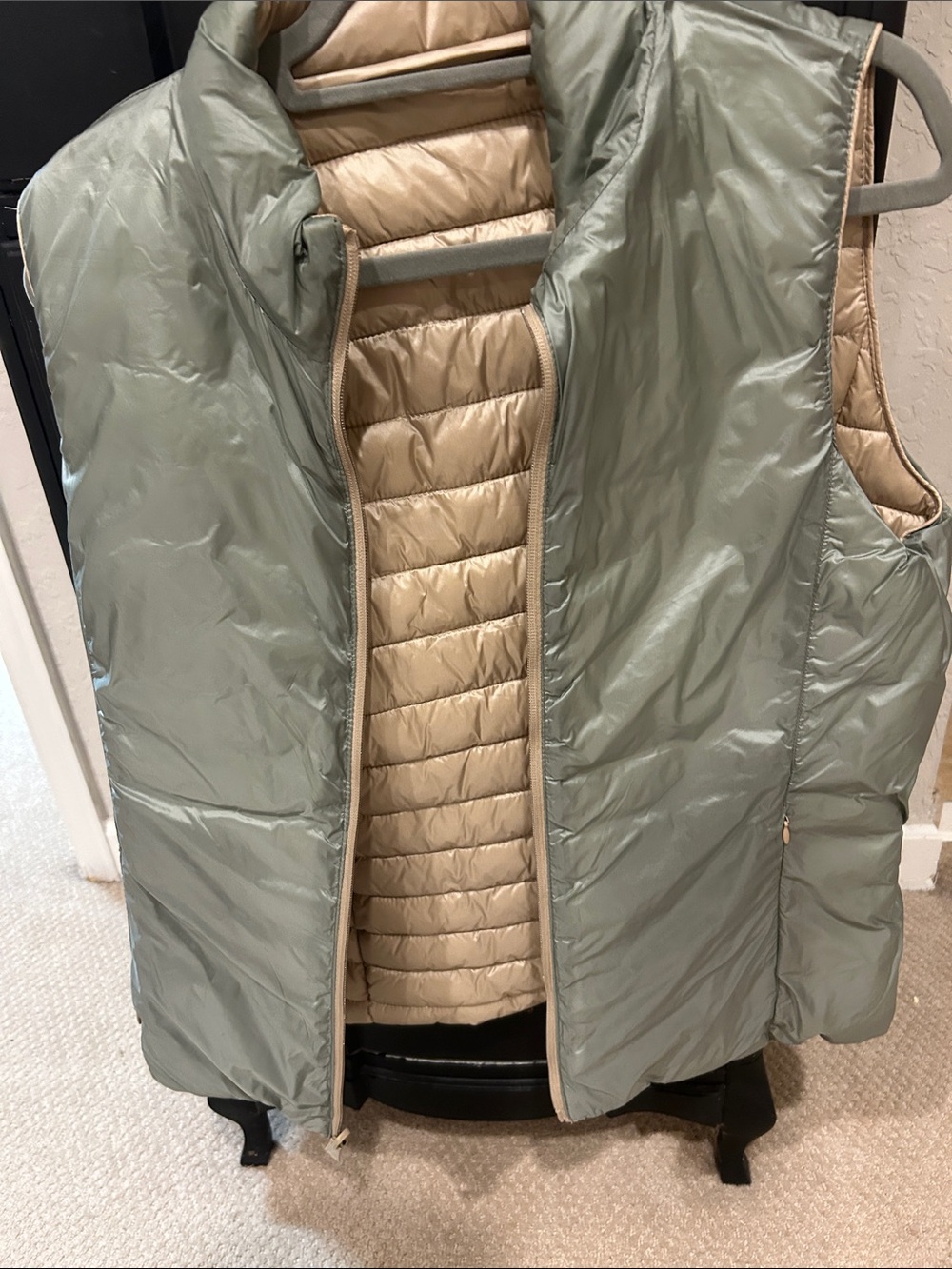 Reversible Puffy Vest in Sage and Beige